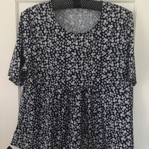 Adorable Lightweight Top